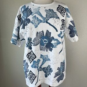 EZL T-Shirt Size S EUC